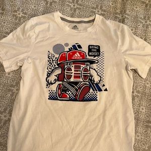 Adidas T shirt Boys Size Large 14/16